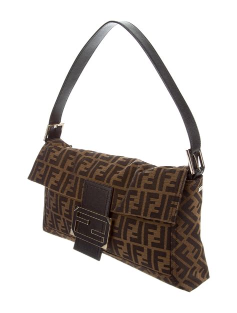 fendi shoulder bag style